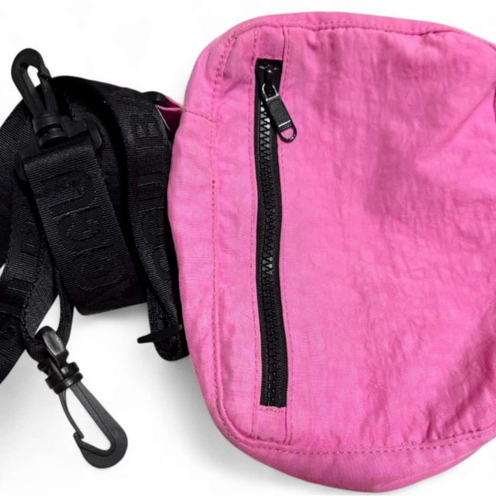 BAGGU Bright Pink Sports Crossbody